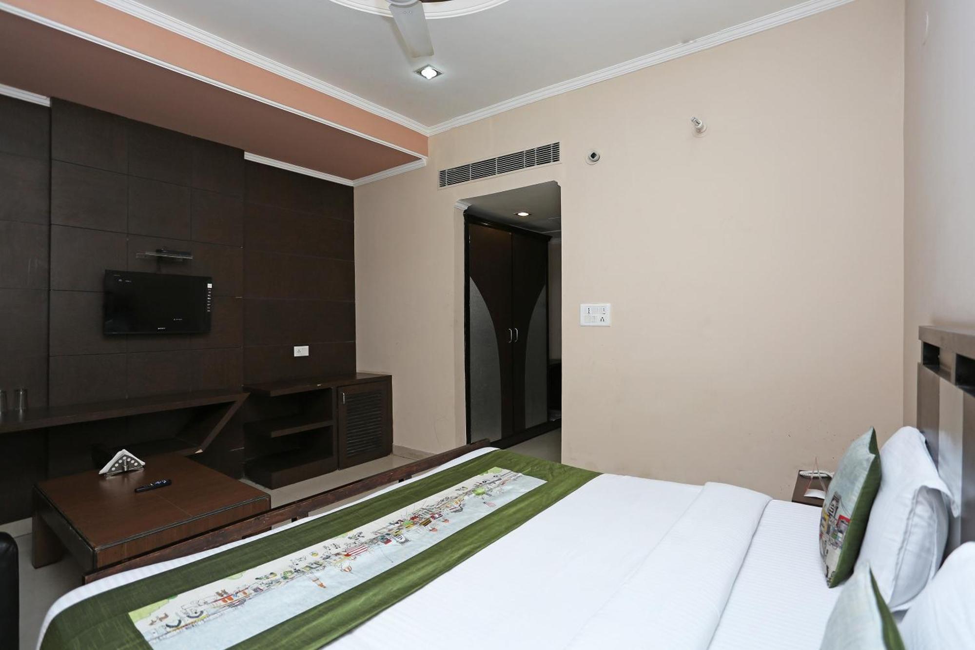 Hotel O Mukut Regency Ghaziabad Exterior foto